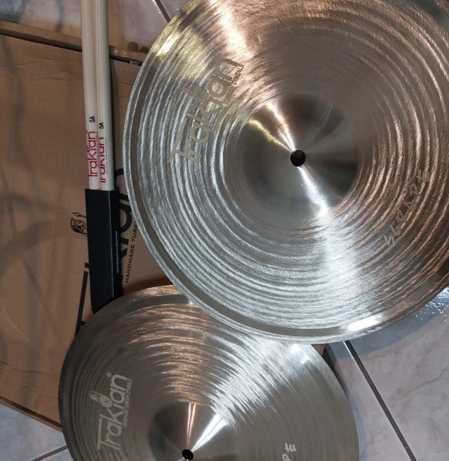 Trakian Hi-Hat 14" Scrape Gold Bell