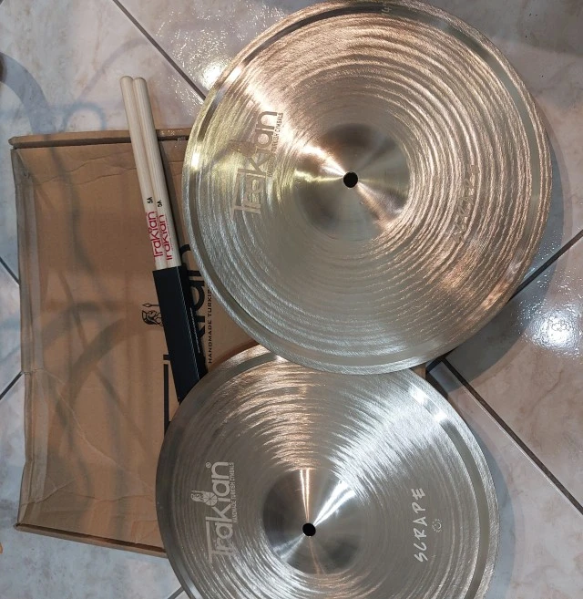 Trakian Hi-Hat 14" Scrape Gold Bell