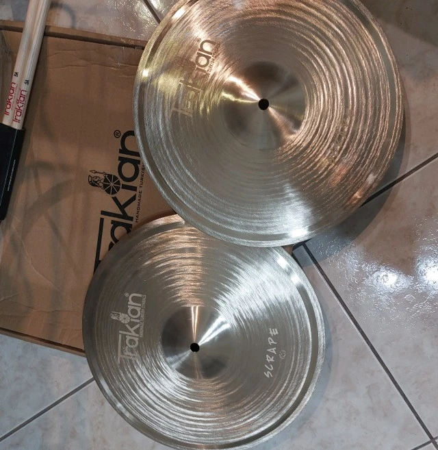 Trakian Hi-Hat 14" Scrape Gold Bell
