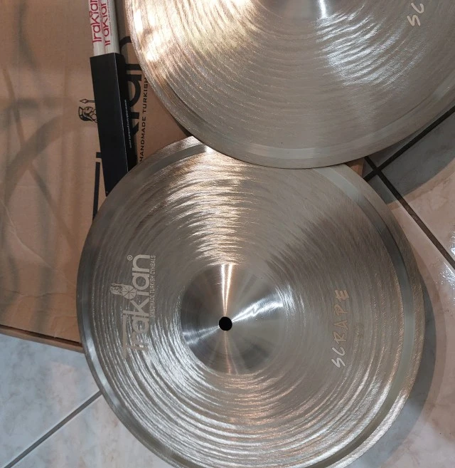 Trakian Hi-Hat 14" Scrape Gold Bell