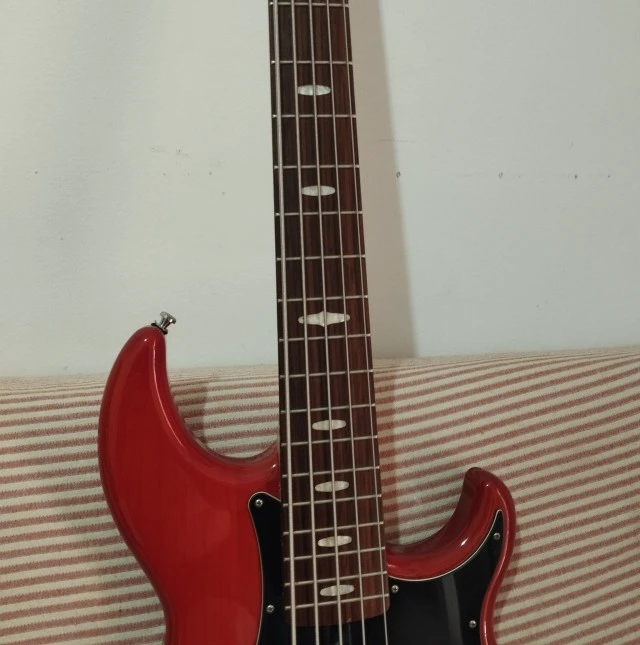 Yamaha BB1025X