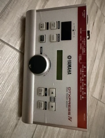 Yamaha DTX Press IV Electronic Drum Module + Power Supply