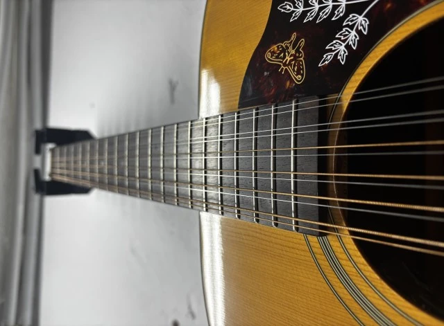 Yamaha FG412 Δωδεκάχορδη