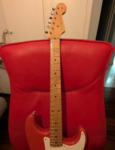 Fender Stratocaster Classic Series 50s 2011 fiesta red