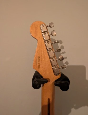 Fender Stratocaster Classic Series 50s 2011 fiesta red