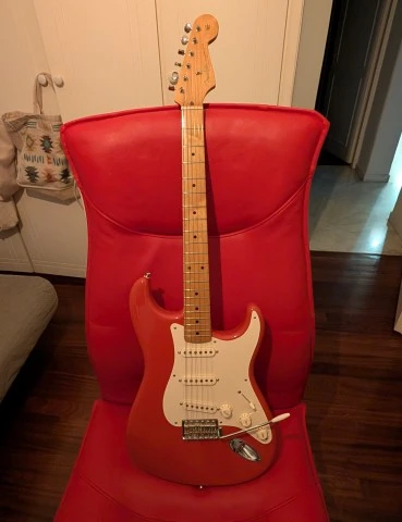 Fender Stratocaster Classic Series 50s 2011 fiesta red