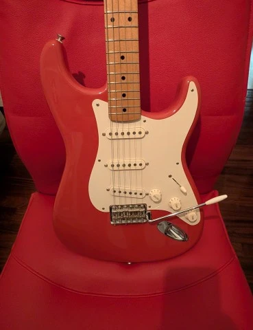 Fender Stratocaster Classic Series 50s 2011 fiesta red