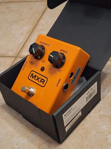 MXR Phase 100