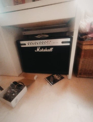 Marshall MG102CFX