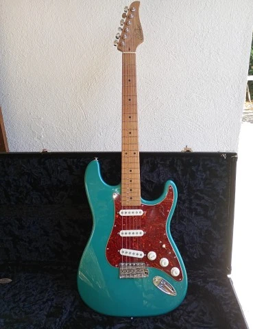 Suhr Classic S