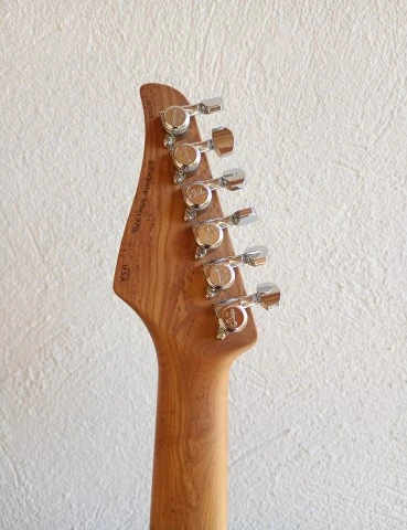 Suhr Classic S