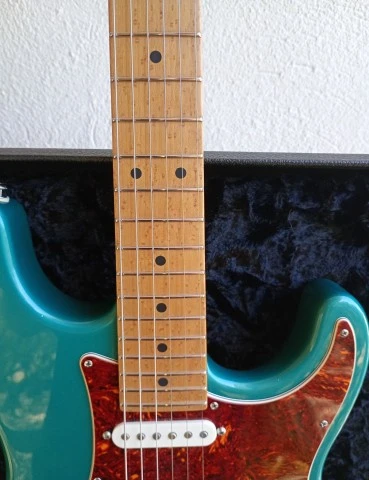 Suhr Classic S
