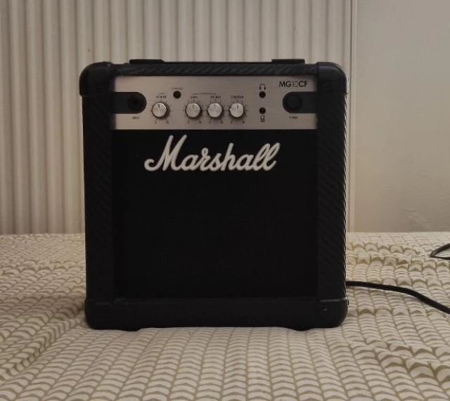 Marshall MG10