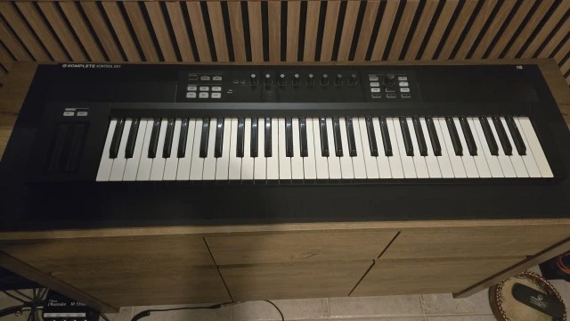 Native Instruments Komplete Kontrol S61