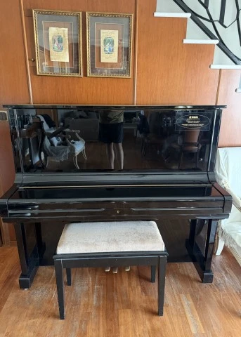 Yamaha U3