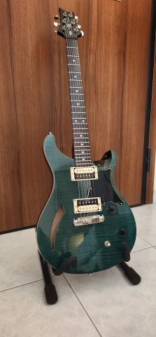 PRS SE Custom 22 Semi-Hollow