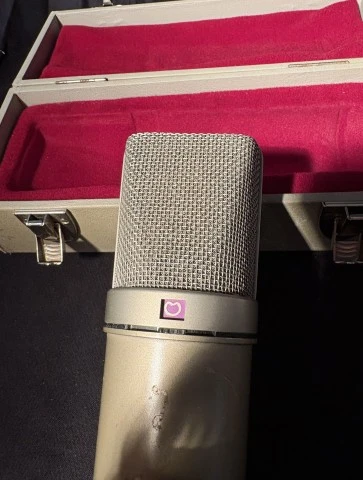 Neumann U67
