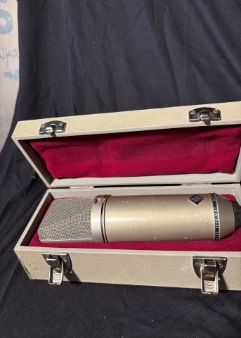 Neumann U67