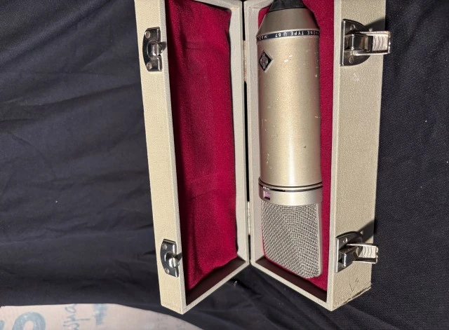 Neumann U67