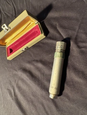 AKG C61