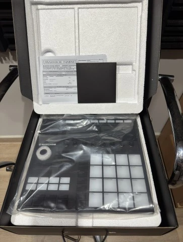 Native instrument MASCHINE mk3