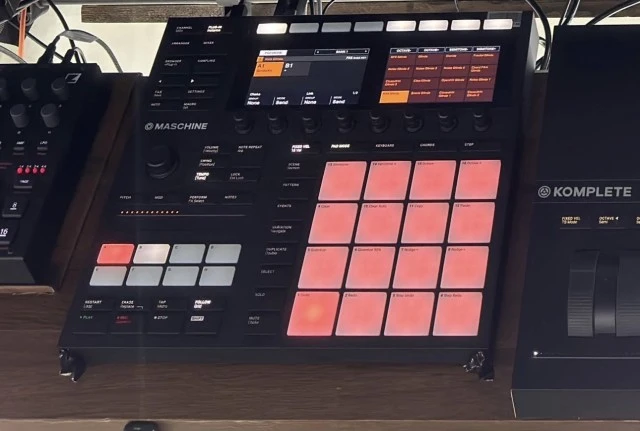 Native instrument MASCHINE mk3