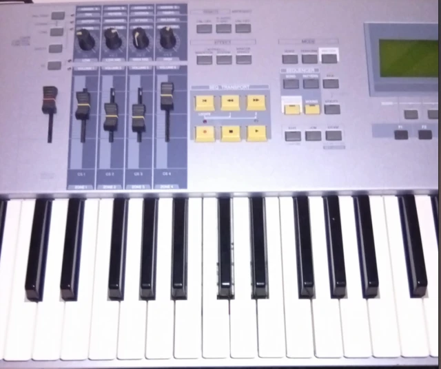 Yamaha Motif ES7