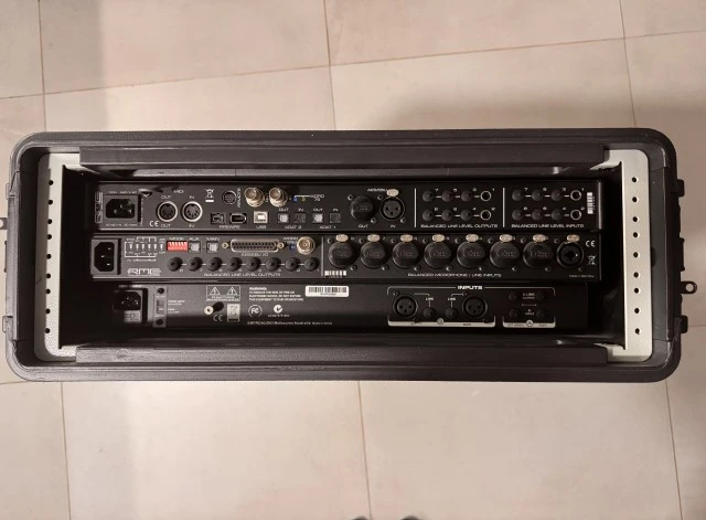 SM Pro Audio HP12E