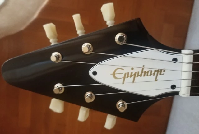 Epiphone Jimi Hendrix "Love Drops" Flying V (Left Handed)