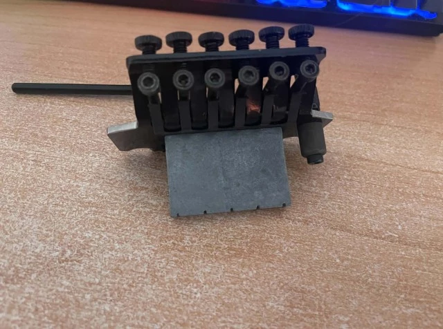 Ibanez Floyd Rose type Tremolo System