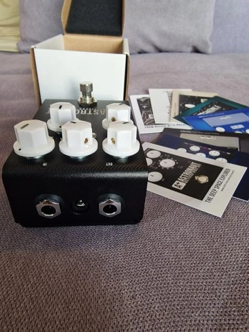 Shiftline Astronaut v3
