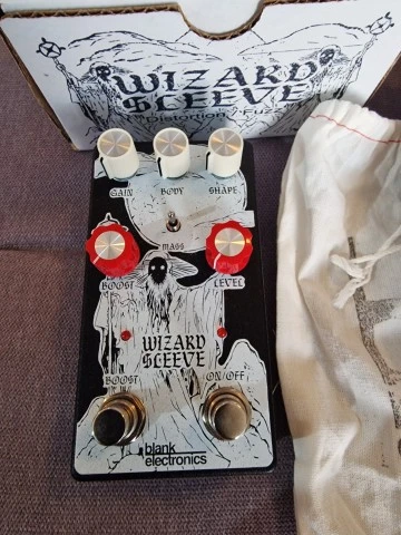 Blank Electronics Wizard Sleeve Distortion/Fuzz