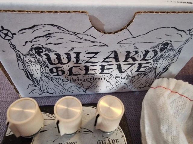 Blank Electronics Wizard Sleeve Distortion/Fuzz