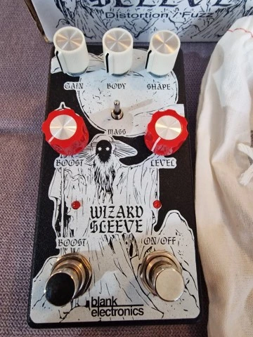 Blank Electronics Wizard Sleeve Distortion/Fuzz