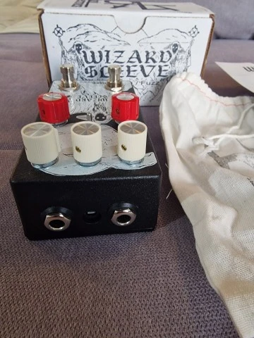 Blank Electronics Wizard Sleeve Distortion/Fuzz