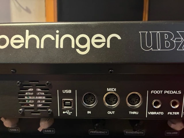 Behringer UB-Xa D