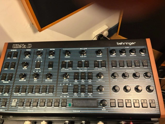 Behringer UB-Xa D