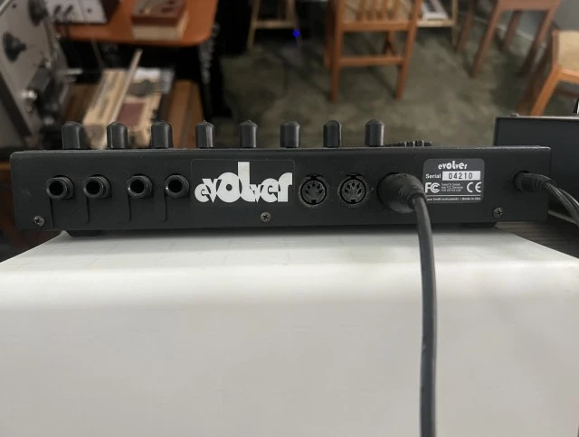 Dave Smith Instruments Evolver