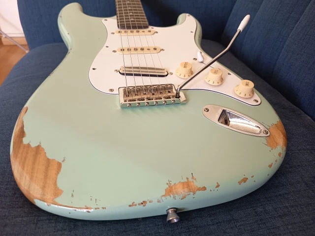 Encore E6 Strat Upgraded