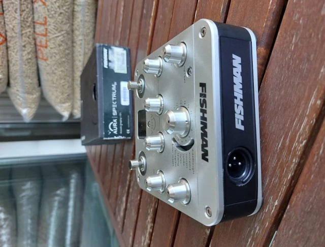 Fishman Aura Spectrum DI