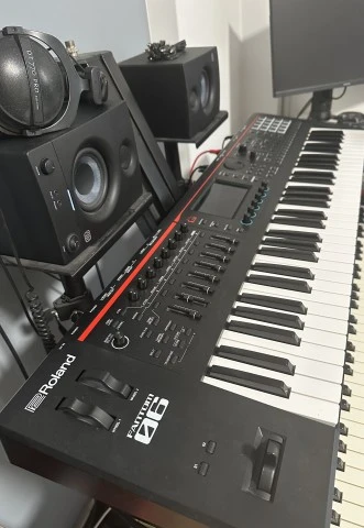 Roland Fantom-06