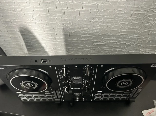 Pioneer DJ DJ-200
