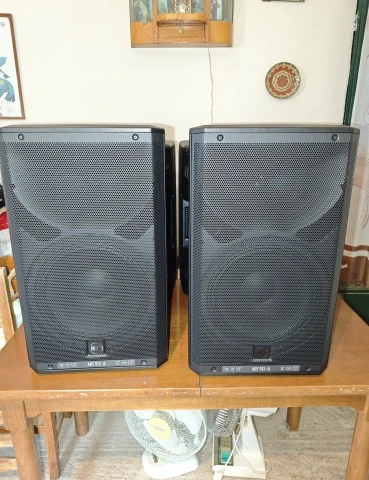Ολοκληρωμένο Επαγγελματικό Setup Ήχου (Plug & Play) – 4 Αυτοενισχυόμενα Ηχεί