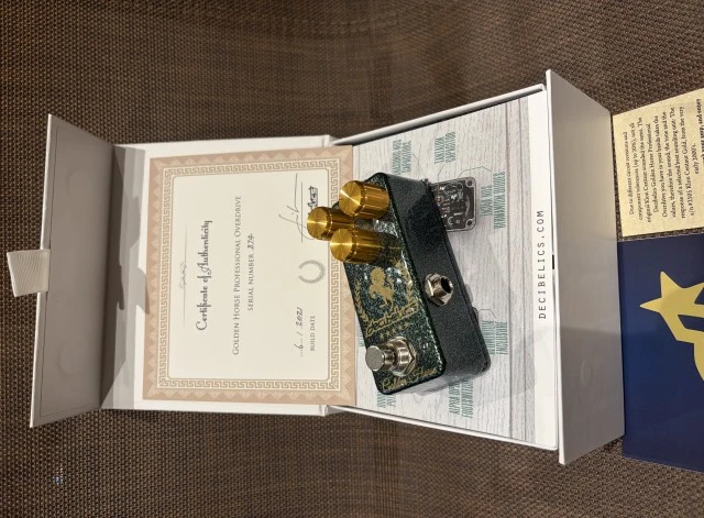 Decibelics Golden Horse Professional Overdrive 2021 Hammered Green