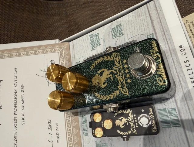 Decibelics Golden Horse Professional Overdrive 2021 Hammered Green