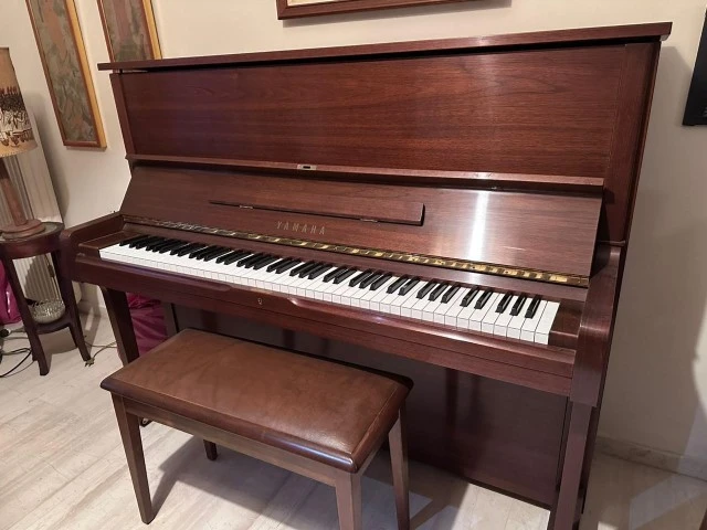 Yamaha U1