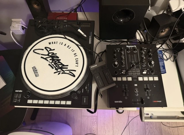 Reloop RP8000 MK2 with Ortofon Concord needle + Reloop RP2000 MK2 + Phase Dj Dig
