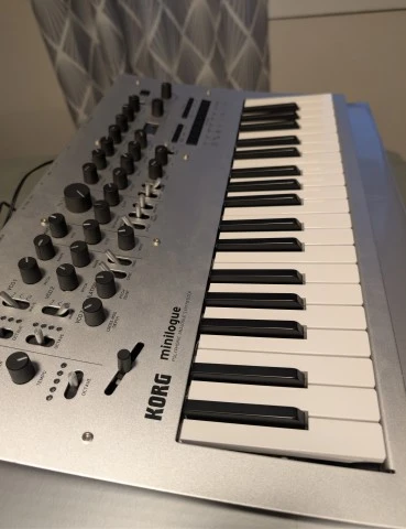 Korg Minilogue