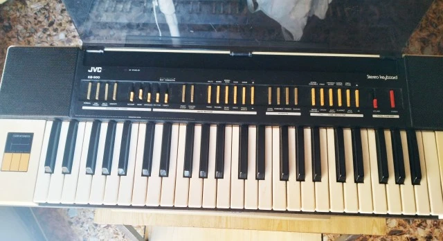 JVC KB-500
