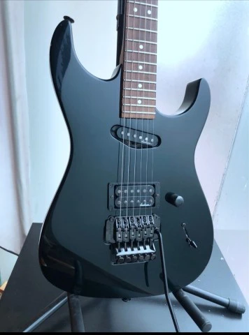 Charvel DK-060 (Made in Japan)